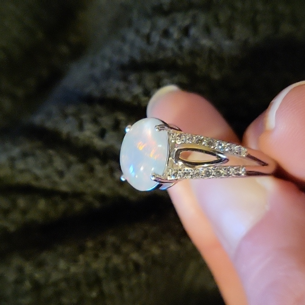 RING - Picture 2 of 3